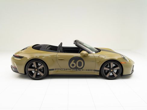 Certified 2026 Porsche 911 GTS image 8