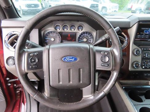 Used 2016 Ford F250 Lariat w/ Lariat Interior Package image 34