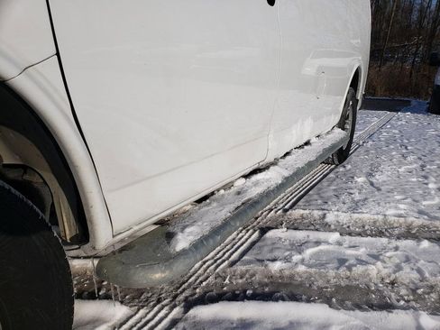 Used 2024 Chevrolet Express 2500 w/ Driver Convenience Package image 50