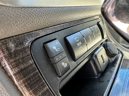 Used 2015 GMC Acadia SLT FWD image 23