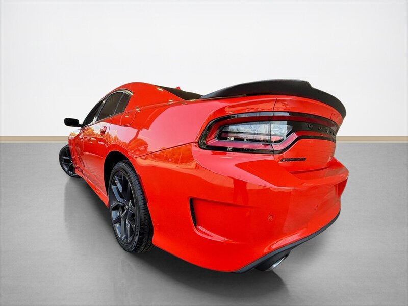 Used 2021 Dodge Charger R/T w/ Plus Group RWD image 6