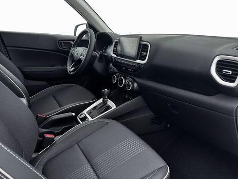 New 2026 Hyundai Venue SEL FWD image 16