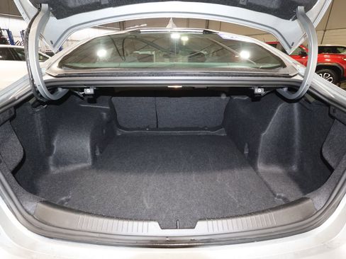 Certified 2025 Chevrolet Malibu LT image 24