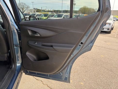 Used 2024 Buick Envista Preferred w/ Convenience I Package FWD image 19