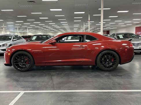 Used 2014 Chevrolet Camaro SS image 3