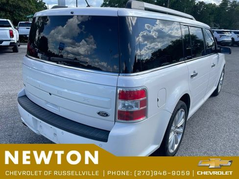 Used 2018 Ford Flex SEL w/ Equipment Group 202A FWD image 16