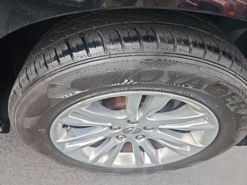 Used 2012 Chrysler 300 Limited RWD image 5