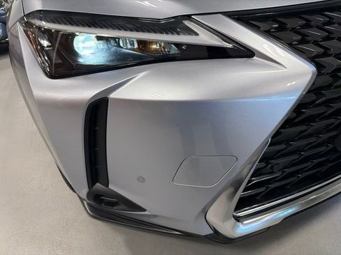 Used 2024 Lexus UX 250h FWD w/ Premium Package image 34