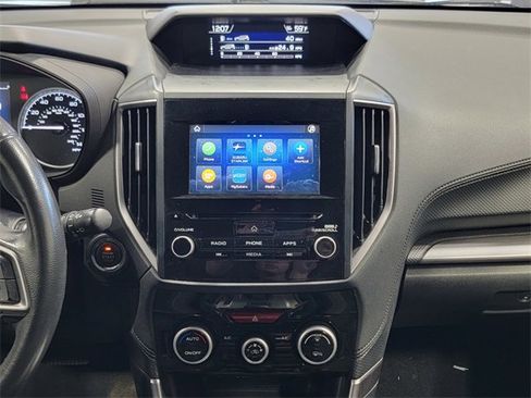 Certified 2023 Subaru Forester Premium image 19