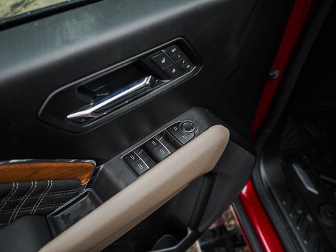 New 2026 GMC Canyon Denali image 17