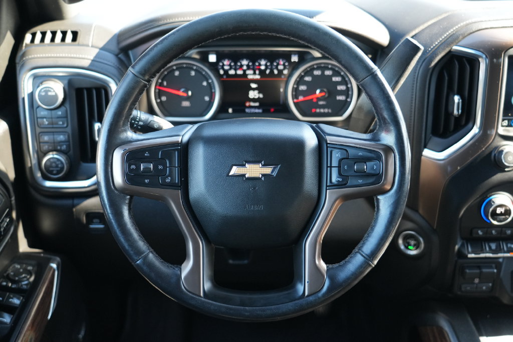 Used 2022 Chevrolet Silverado 2500 High Country AWD/4WD image 16