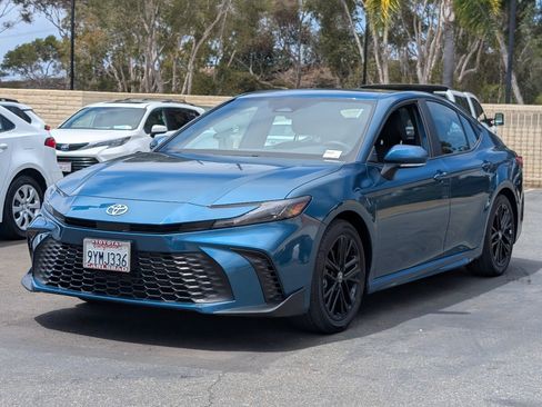 Used 2026 Toyota Camry SE w/ Convenience Package FWD image 11