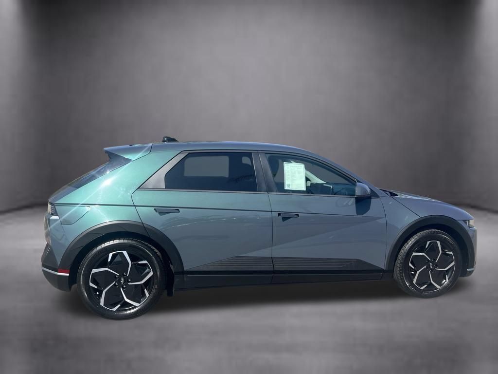 Certified 2024 Hyundai Ioniq 5 SE RWD image 8