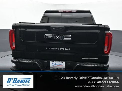 Used 2020 GMC Sierra 1500 Denali w/ Denali Premium Package AWD/4WD image 5