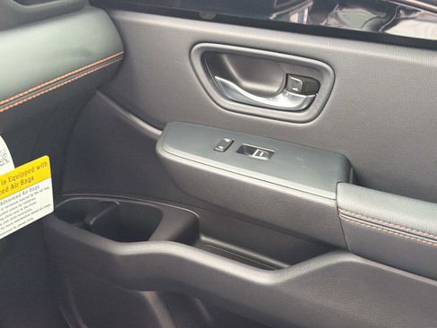 Used 2025 Honda Pilot TrailSport image 20