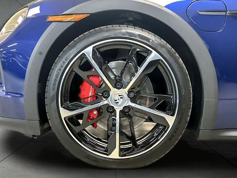 New 2025 Porsche Taycan 4S image 12