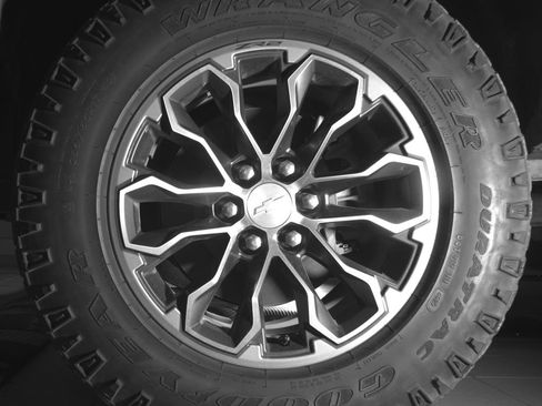 Used 2021 Chevrolet Colorado ZR2 AWD/4WD image 19
