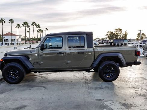 Certified 2020 Jeep Gladiator Sport image 14