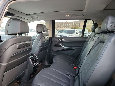 Used 2024 BMW X7 xDrive40i image 13