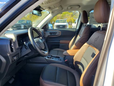 New 2025 Ford Bronco Sport Outer Banks image 8