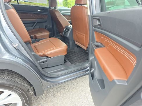Used 2022 Volkswagen Atlas SE AWD/4WD image 8