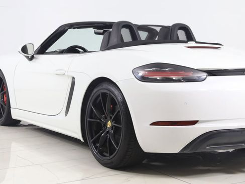 Used 2017 Porsche 718 Boxster S RWD image 29