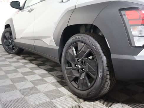 Used 2025 Hyundai Kona SEL FWD image 10