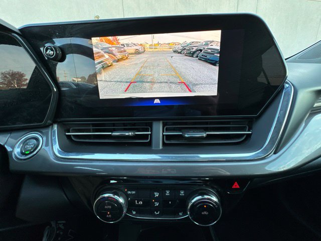 Used 2024 Chevrolet Trax ACTIV w/ Driver Confidence Package FWD image 14