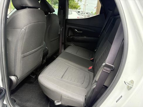 Certified 2022 Hyundai Santa Cruz SE AWD/4WD image 17