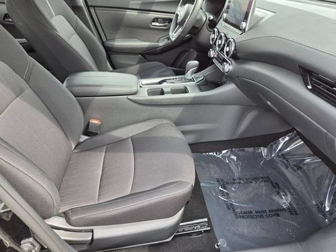 Used 2025 Nissan Sentra SV w/ All-Weather Package FWD image 29