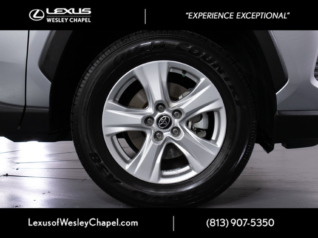 Used 2021 Toyota RAV4 XLE w/ Convenience Package AWD/4WD image 3