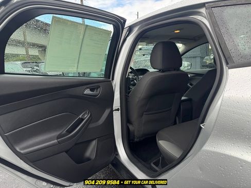 Used 2014 Ford Focus SE FWD image 24