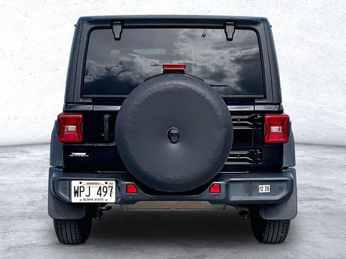 Used 2021 Jeep Wrangler Sport AWD/4WD image 4