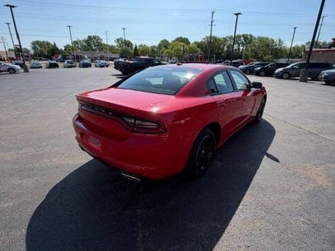 Used 2022 Dodge Charger SXT RWD image 6