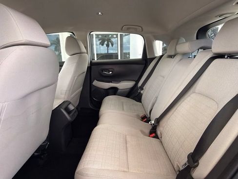 Used 2025 Honda HR-V LX image 6