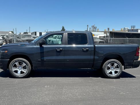 New 2026 RAM 1500 Express RWD image 6