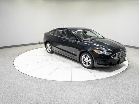 Used 2018 Ford Fusion S FWD image 24