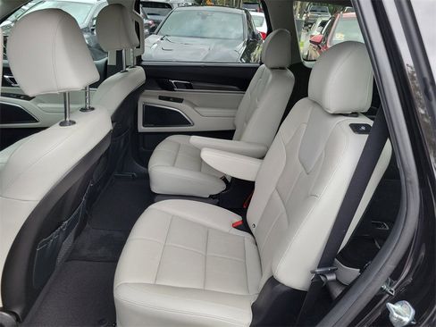 Used 2022 Kia Telluride SX w/ Towing Package image 41
