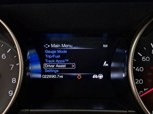 Used 2016 Ford Mustang Shelby GT350 w/ Technology Package RWD image 15