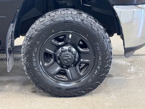 Used 2015 RAM 2500 Tradesman w/ Chrome Appearance Group image 4
