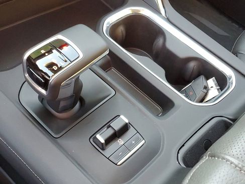 Used 2025 GMC Sierra 1500 Denali image 22