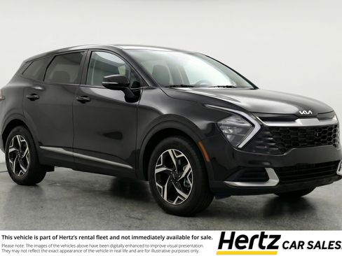 Used 2025 Kia Sportage LX FWD image 1