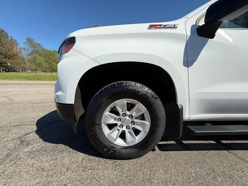 Certified 2023 Chevrolet Silverado 1500 W/T w/ WT Value Package AWD/4WD image 11