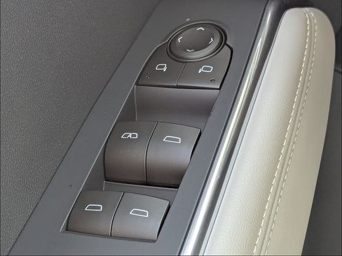 New 2026 GMC Acadia Elevation FWD image 25
