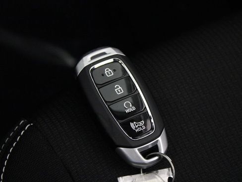 Certified 2026 Hyundai Venue SEL FWD image 29