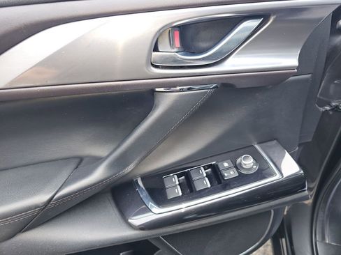 Used 2018 MAZDA CX-9 Grand Touring image 35