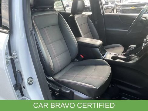 Certified 2022 Chevrolet Equinox RS w/ Infotainment Package AWD/4WD image 28