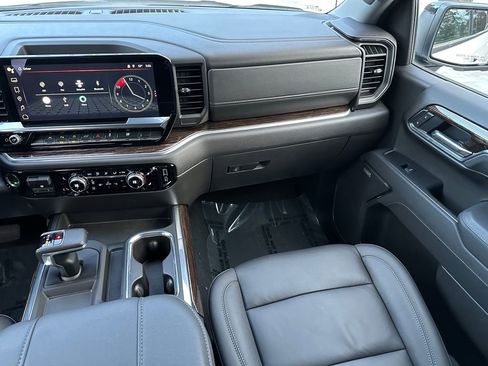 Used 2025 GMC Sierra 1500 Elevation w/ Elevation Premium Package image 19