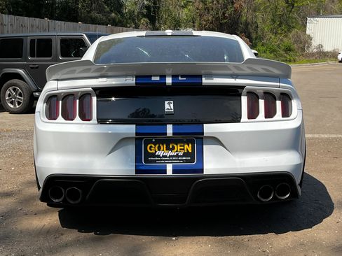 Used 2016 Ford Mustang Shelby GT350 w/ Technology Package image 8