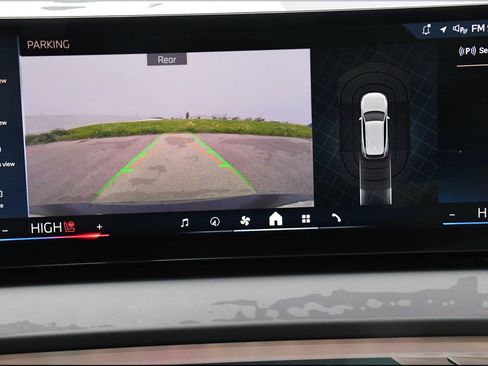 Used 2025 BMW X3 xDrive30i w/ Convenience Package image 13